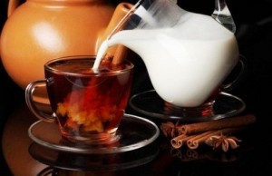 полезен ли чай с молоком?